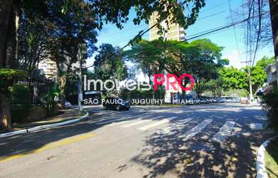 Imagem: O depósito possui 1.700m² de Área e está localizado em