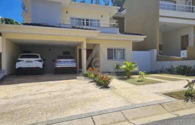 Imagem: A casa em condomínio possui 4 Dormitórios, 5 Banheiros, 315m²