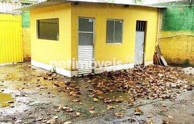 Imagem: O depósito possui 5 Vagas na garagem, 1.270m² de Área e