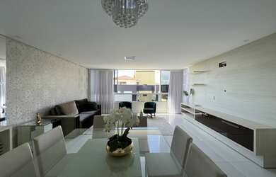 Imagem: O apartamento possui 3 Dormitórios, 2 Banheiros, 2 Vagas na