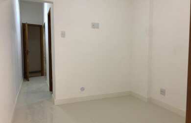 Imagem: A kitnet possui 1 Dormitório, 1 Banheiro, 1 Vaga na garagem