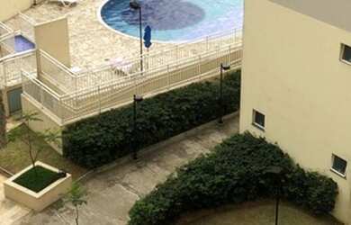 Imagem: O apartamento possui 2 Dormitórios, 1 Banheiro, 1 Vaga na garagem