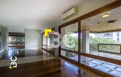 Imagem 8: BC Imóveis vende luxuoso apartamento 1 por andar alto padrão, com 4...