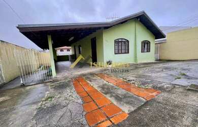 Imagem: A casa possui 3 Dormitórios, 1 Banheiro, 3 Vagas na garagem