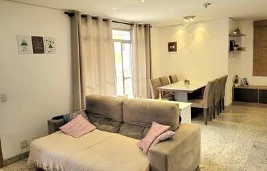 Imagem: O apartamento possui 2 Dormitórios, 2 Banheiros, 2 Vagas na