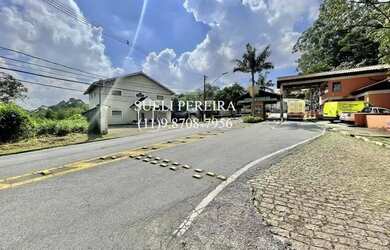 Imagem 1: Casa para venda possui 3 salas 2 salões, 4 banheiros, 10 vagas, em Granja...