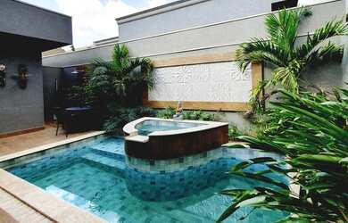 Imagem: A casa em condomínio possui 4 Dormitórios, 2 Banheiros, 4