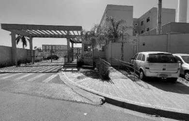 Imagem: O apartamento possui 1 Dormitório, 1 Banheiro, 1 Vaga na garagem