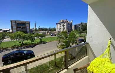 Imagem: O apartamento possui 3 Dormitórios, 1 Banheiro, 1 Vaga na garagem