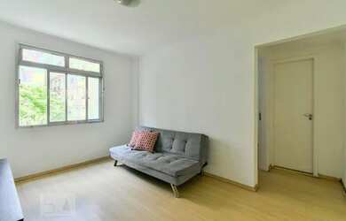 Imagem: O apartamento possui 1 Dormitório, 1 Banheiro, 1 Vaga na garagem