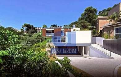 Imagem: A casa em condomínio possui 3 Dormitórios, 3 Banheiros, 5