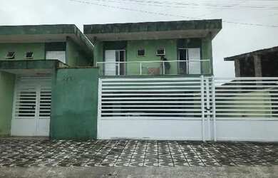 Imagem: A casa possui 2 Dormitórios, 1 Banheiro, 1 Vaga na garagem