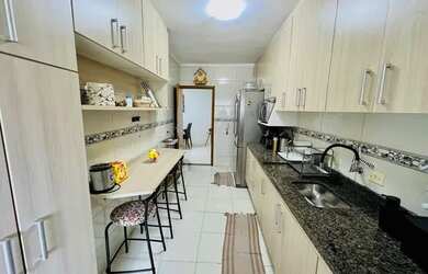 Imagem: O apartamento possui 3 Dormitórios, 3 Banheiros, 2 Vagas na