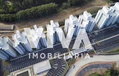 Imagem: O apartamento possui 2 Dormitórios, 1 Banheiro, 1 Vaga na garagem