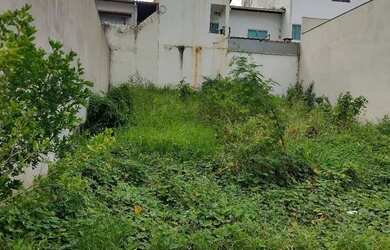 Imagem: O terreno possui 240m² de Área e está localizado em Lagoa