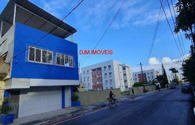 Imagem: A casa possui 3 Dormitórios, 2 Banheiros, 160m² de Área e