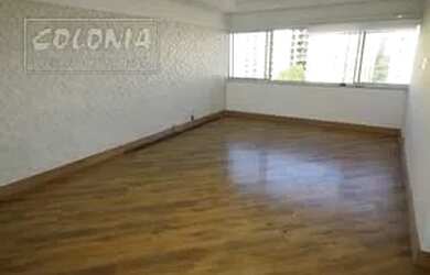 Imagem: O apartamento possui 3 Dormitórios, 1 Banheiro, 1 Vaga na garagem