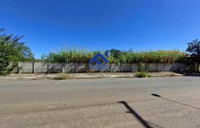 Imagem: O terreno possui 960m² de Área e está localizado em Jardim