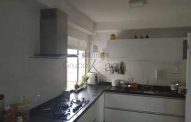 Imagem: O apartamento possui 3 Dormitórios, 3 Banheiros, 2 Vagas na