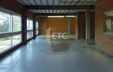 Imagem: O depósito possui 2.400m² de Área e está localizado em