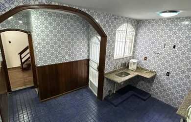 Imagem 13: Exclusiva Casa Triplex com Acabamento em Ipê, Rua Mario Hue, S/N, com entrada também pela