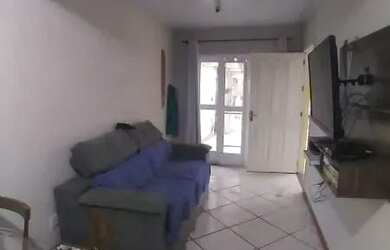 Imagem 3: Casa em Porto Alegre, no bairro Hípica, com 2 dormitório s , e 2 banheiros,...