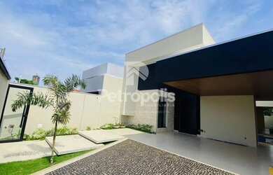 Imagem: A casa possui 4 Dormitórios, 4 Banheiros, 3 Vagas na garagem