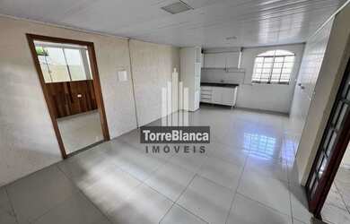 Imagem 6: Venda - Casa com edícula, 3 quartos, 2 vagas, Churrasqueira, Quintal Amplo, Próximo ao Sho