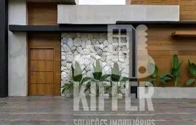 Imagem: A casa em condomínio possui 3 Dormitórios, 4 Banheiros, 2