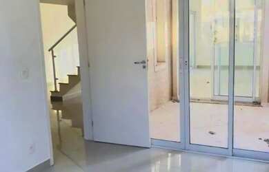 Imagem 5: Casa Sobrado em Condomínio Fechado de 03 Quartos sendo Suítes no Bairro...