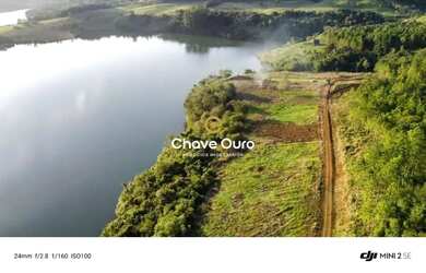 Imagem: O terreno possui 870m² de Área e está localizado em Três