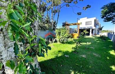 Imagem: A casa possui 3 Dormitórios, 4 Banheiros, 2 Vagas na garagem