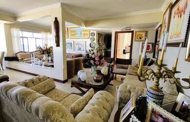 Imagem: O apartamento possui 4 Dormitórios, 3 Banheiros, 1 Vaga na