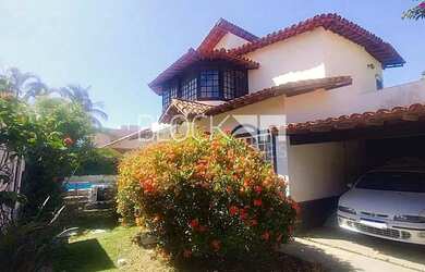 Imagem: A casa em condomínio possui 3 Dormitórios, 5 Banheiros, 4