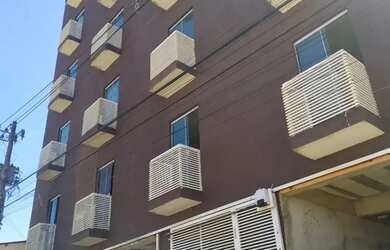 Imagem: O apartamento possui 4 Dormitórios, 2 Banheiros, 1 Vaga na