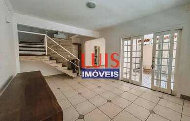 Imagem: A casa em condomínio possui 4 Dormitórios, 3 Banheiros, 2