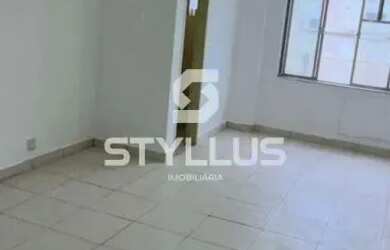 Imagem: O depósito possui 1 Vaga na garagem, 26m² de Área e está