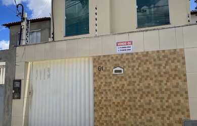 Imagem: A casa possui 2 Dormitórios, 2 Banheiros, 1 Vaga na garagem