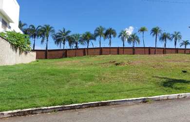 Imagem: O terreno possui 403m² de Área e está localizado em Senador