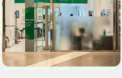 Imagem: O depósito possui 5 Vagas na garagem e 124m² de Área e está