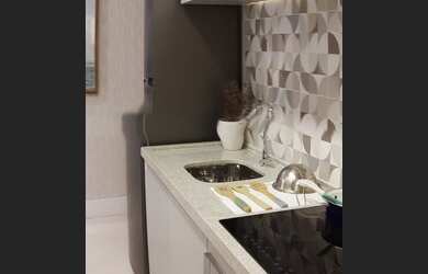 Imagem 10: Apartamento a venda de dois quartos na praia do Corsário orla de Salvador. Fale com Denise