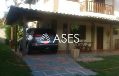 Imagem: A casa possui 2 Dormitórios, 2 Banheiros, 3 Vagas na garagem