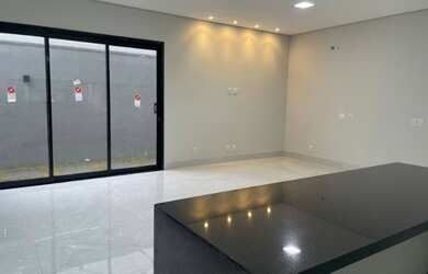 Imagem 4: Vende-se Sobrado com 3 suítes no condomínio Primor das torres em Cuiabá...