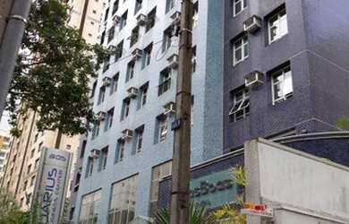 Imagem: O depósito possui 5 Vagas na garagem, 277m² de Área e está