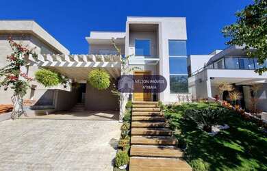 Imagem: A casa em condomínio possui 3 Dormitórios, 4 Banheiros, 4