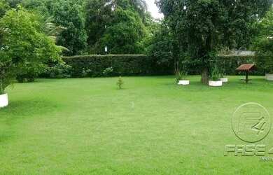 Imagem: O terreno possui 5.226m² de Área e está localizado em Porto