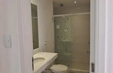 Imagem 11: Quadríssima. Claríssimo apartamento para aluguel tem 180 metros quadrados...