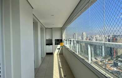 Imagem: O apartamento possui 2 Dormitórios, 4 Banheiros, 2 Vagas na