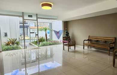 Imagem: O apartamento possui 3 Dormitórios, 1 Banheiro, 2 Vagas na