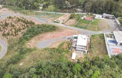Imagem: O terreno à venda possui 1170m² de Área e está localizado